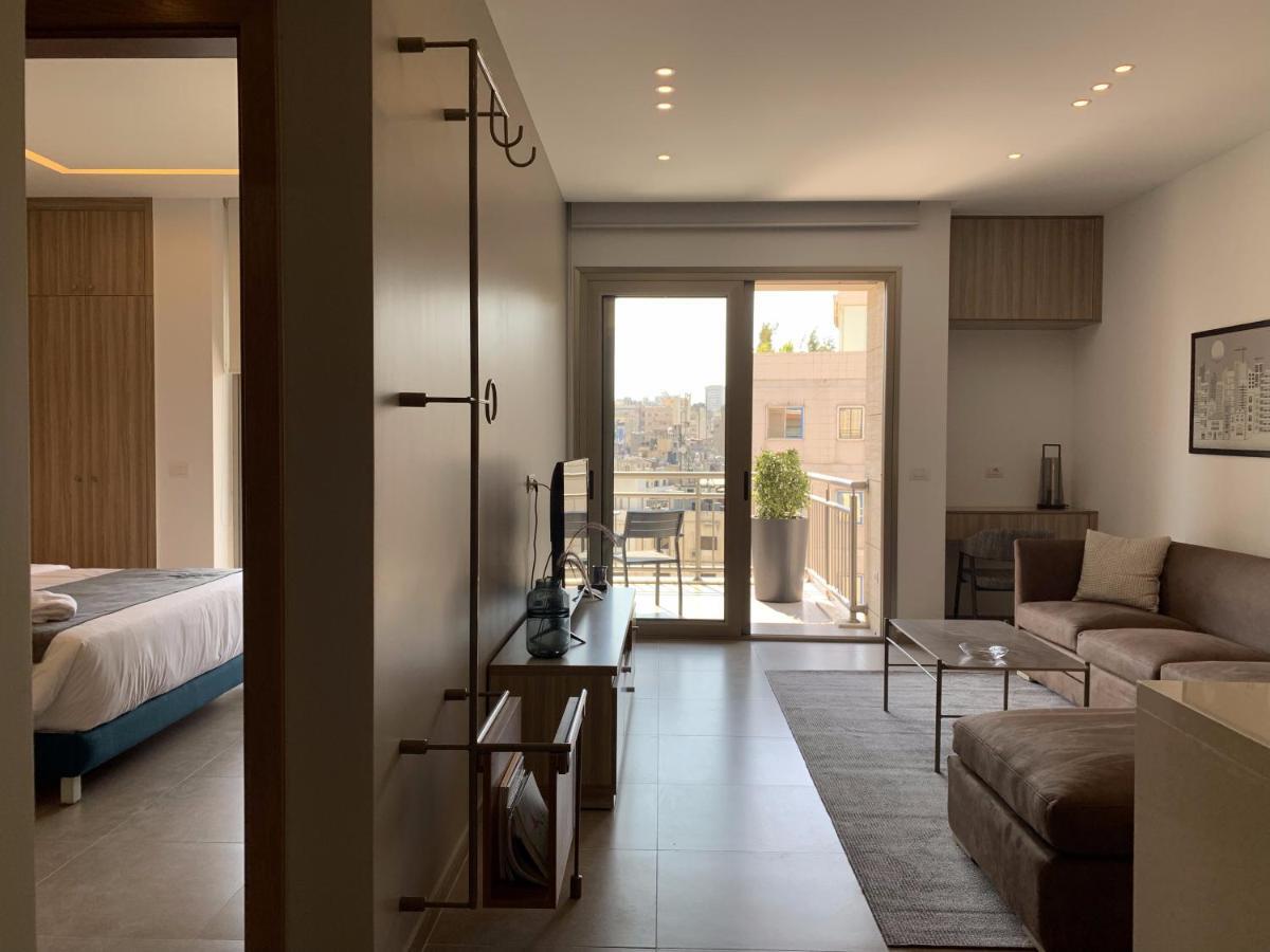 Zur Studios And Suites Beirut Exterior photo
